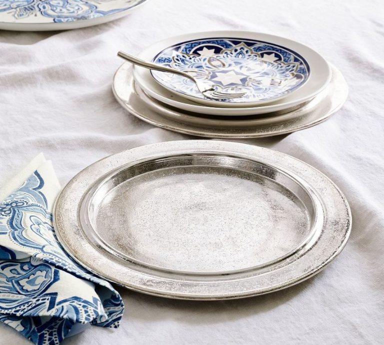 Are Charger Plates Used Instead Of Placemats?