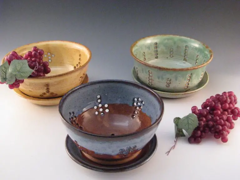 How Do You Use A Ceramic Berry Bowl?