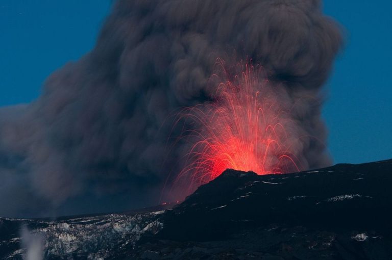 How Much Volcanic Ash Per Hour?