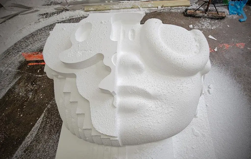 foam provides a lightweight yet sturdy interior that clay can be built around for sculpture bases