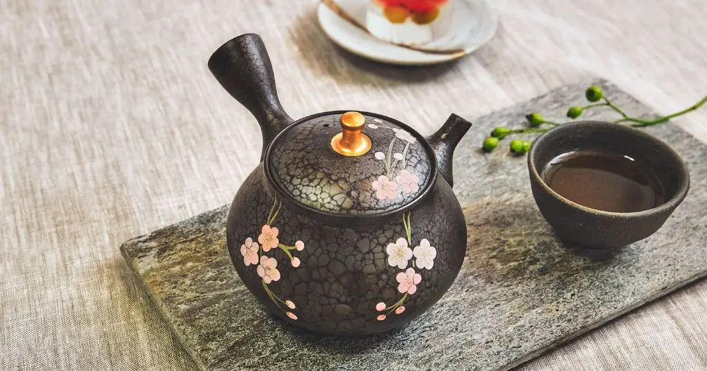 japanese teapots often feature intricate hand-painted or carved designs