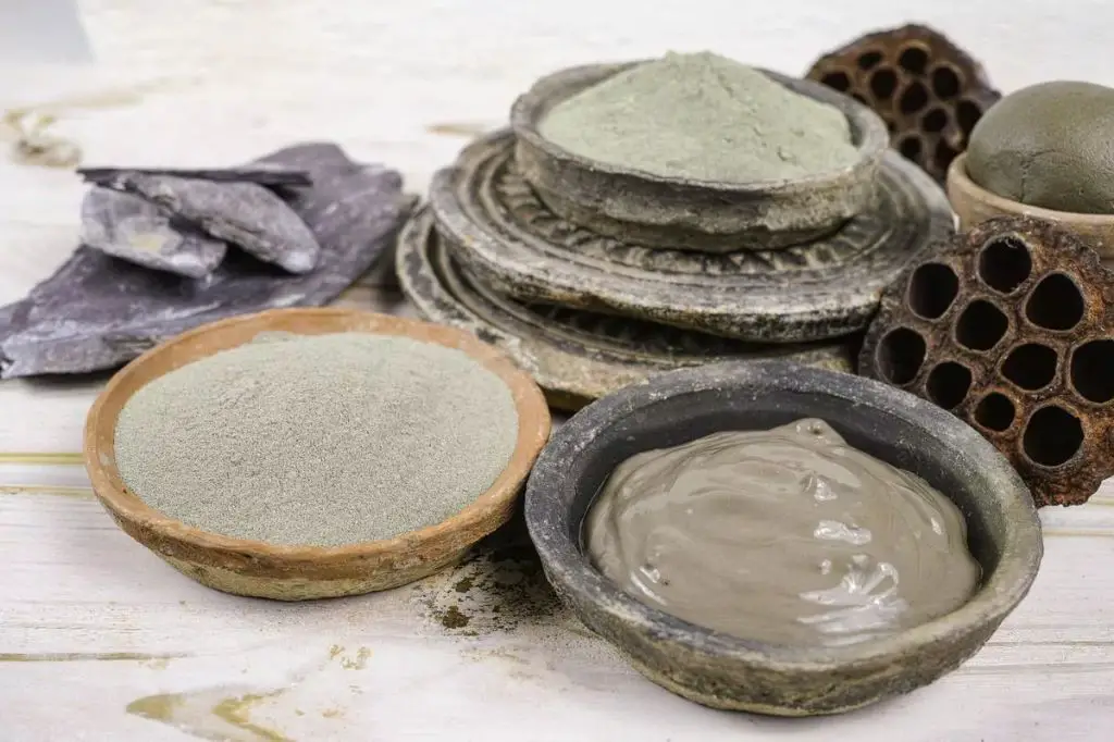 kaolin clay is a key ingredient in porcelain