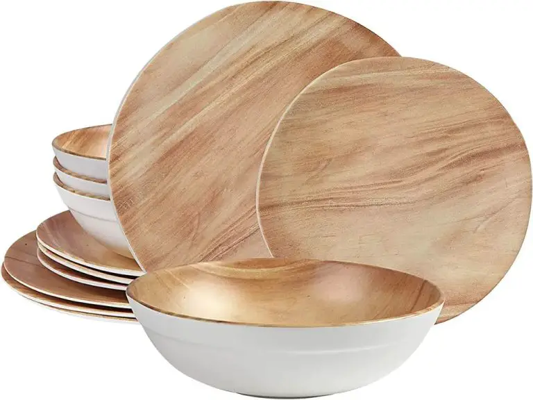 What Type Of Dinnerware Is Best For Everyday Use?