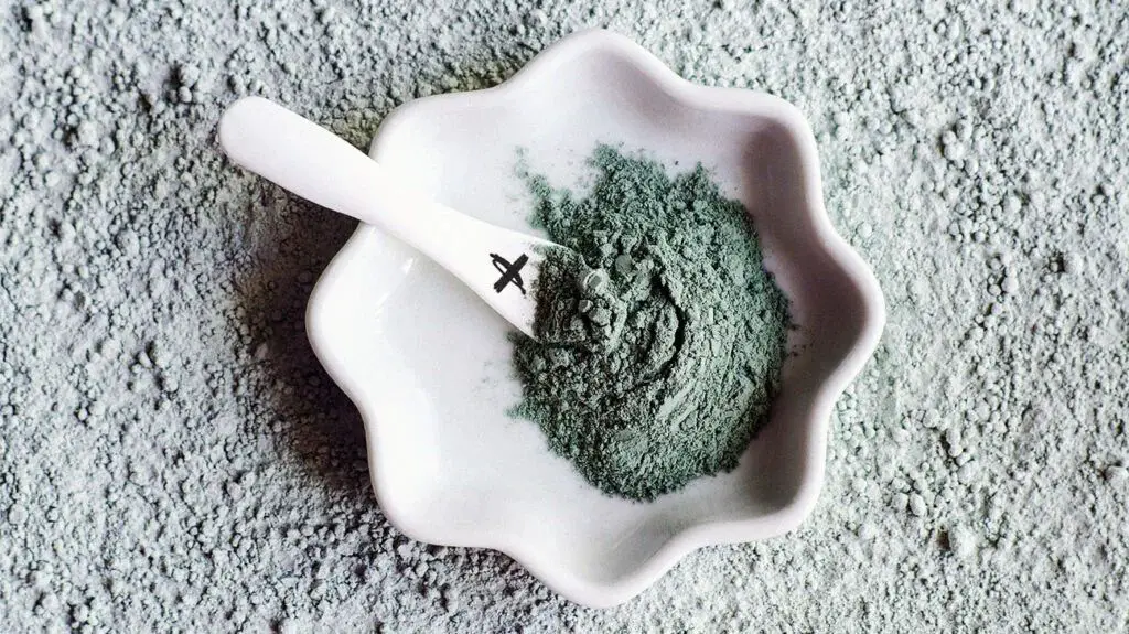 mixing bentonite clay with dairy products can cause the clay mask to spoil