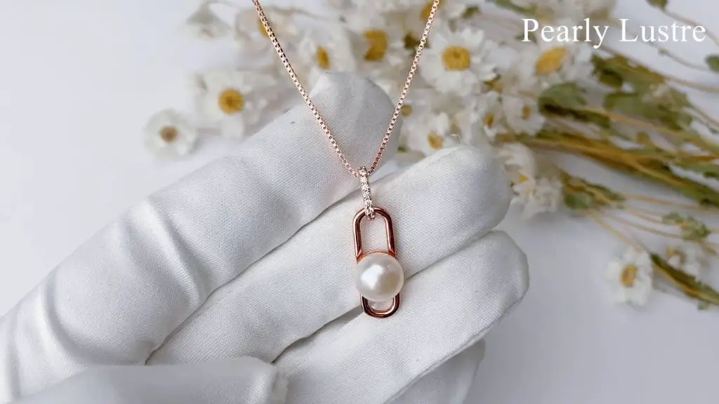 pearly lustre pearl jewelry pieces