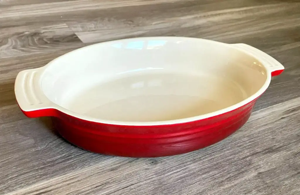 stoneware dish used for roasting in oven