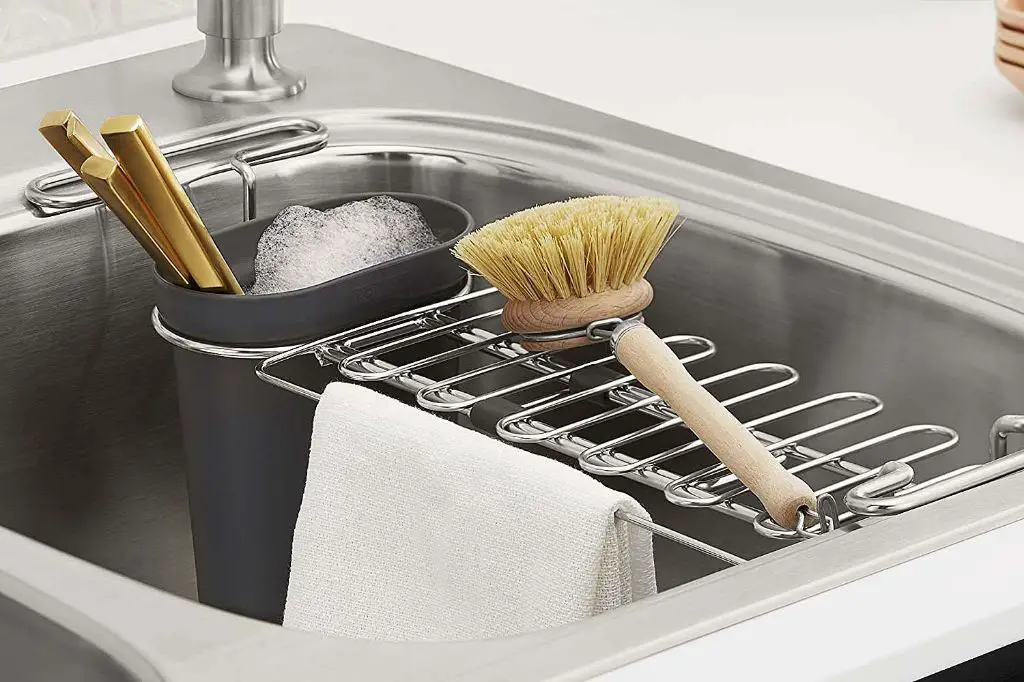 suction cup sponge holders attach to the sink or counter for convenient access.