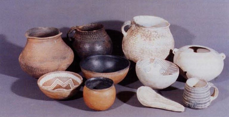 Which Native American Tribe Was Known For Its Pottery Skills?