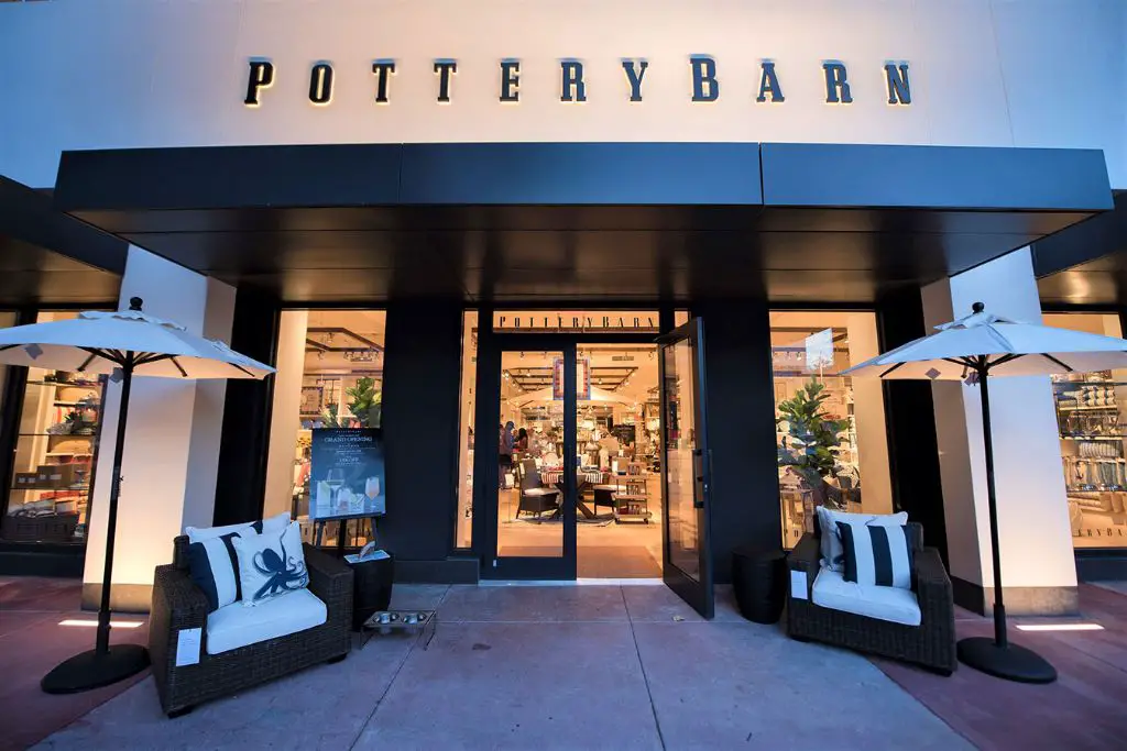 the front entrance of a pottery barn retail store.