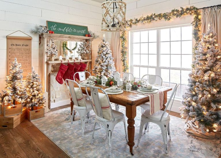 What Colors Are Farmhouse Christmas?