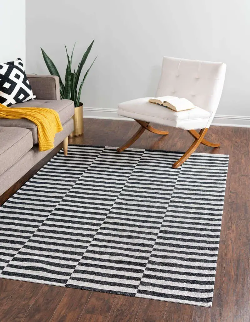 White and black stripe flooring