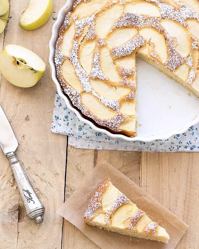 Low Fat Apple Cake