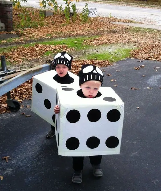 Cheap Homemade Halloween Costume Ideas: Inexpensive Costumes For Kids And Adults That Can Be Made At Home