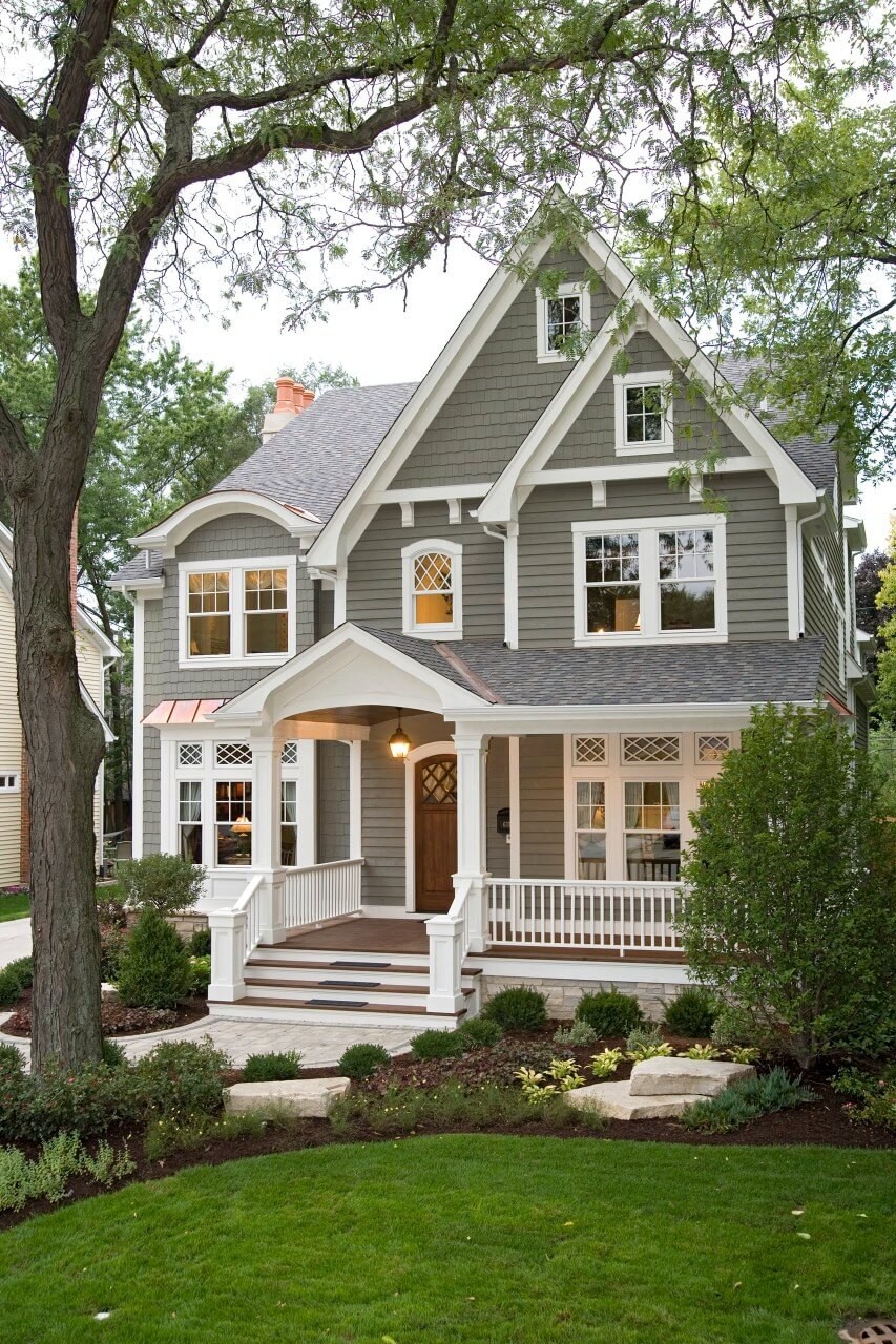 Victorian exterior window trim