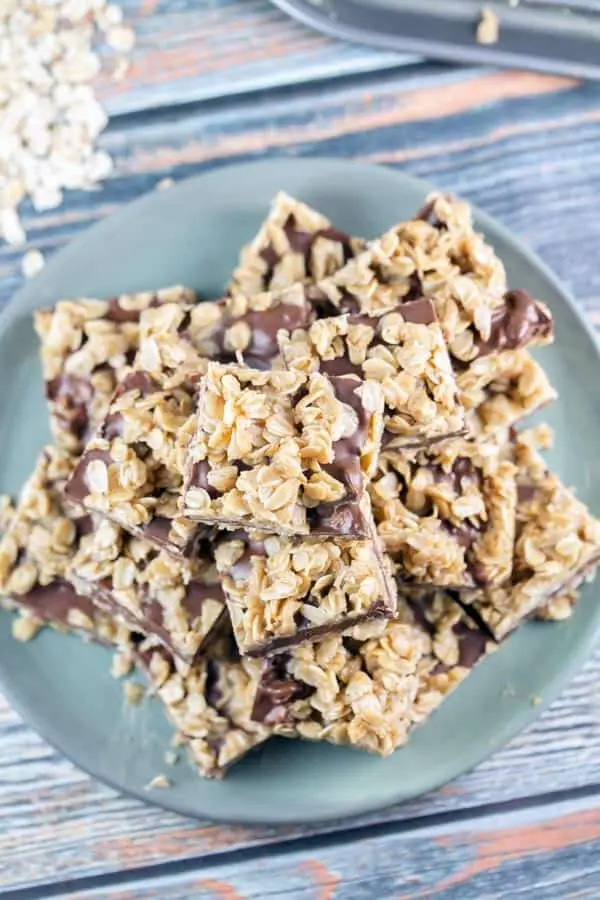 No Bake Peanut Butter Oatmeal Bars