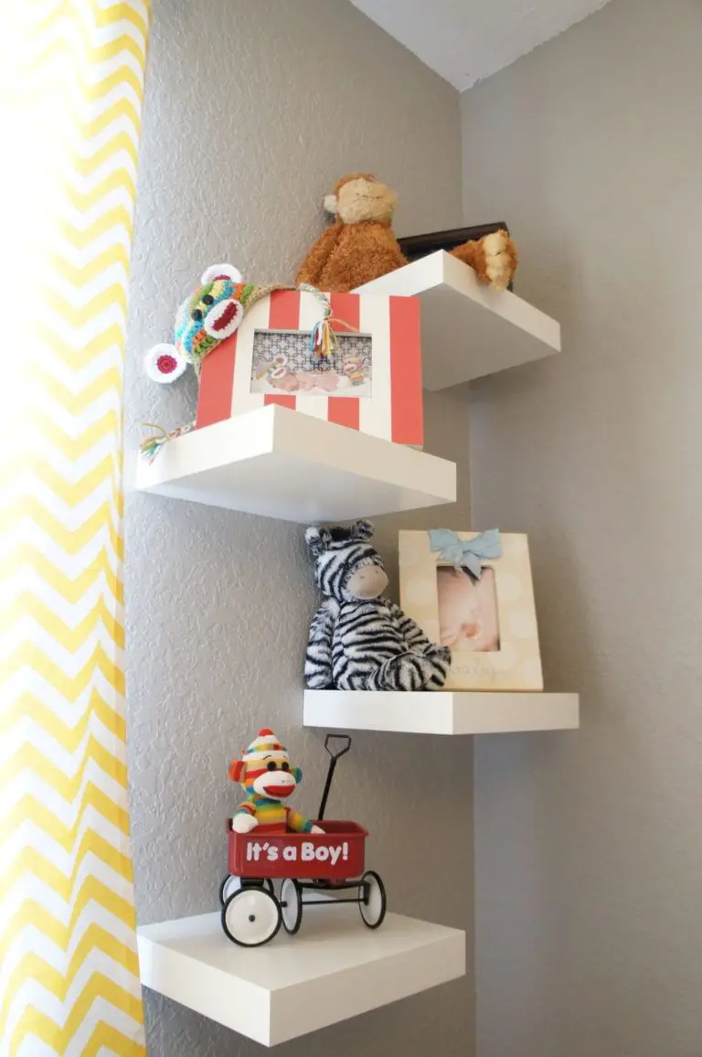 Corner shelves