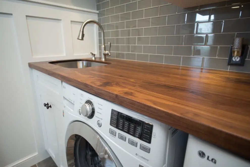 Laundry room sink countertop ideas.