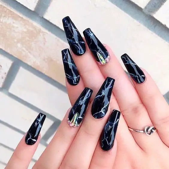 Black marble nails