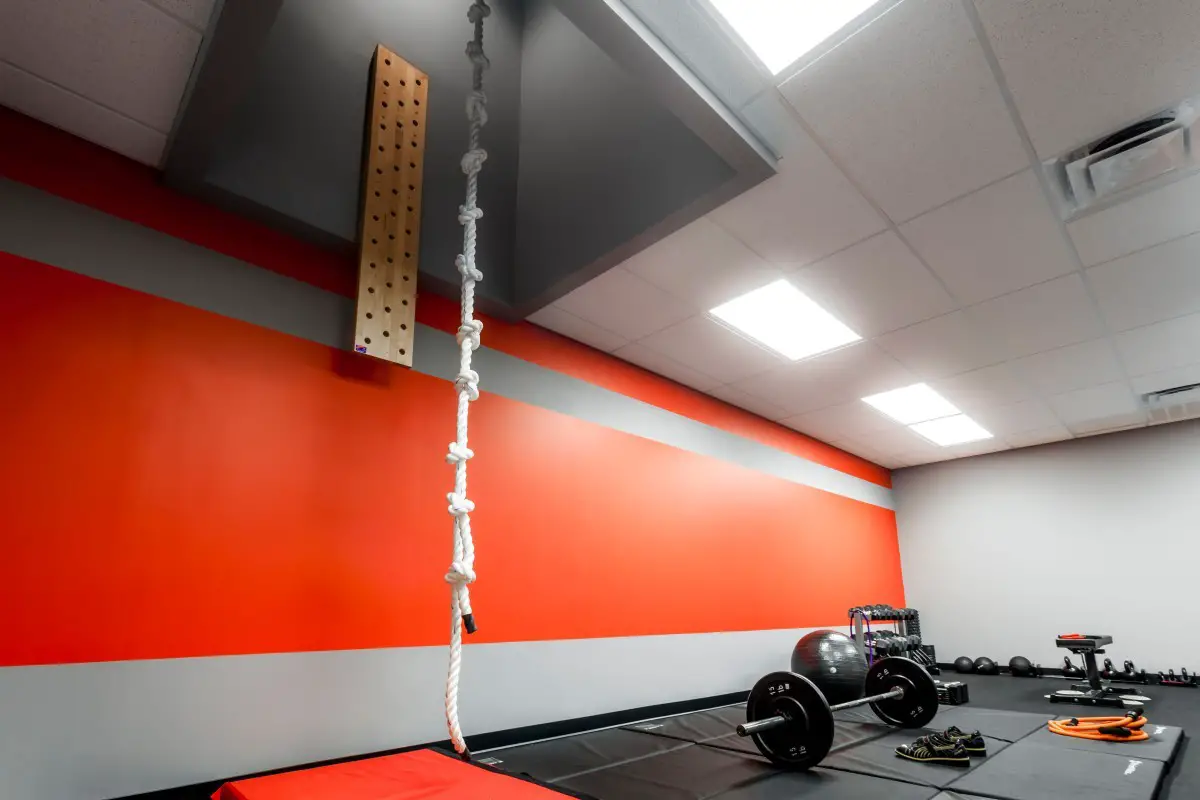 Garage gym wall paint ideas.