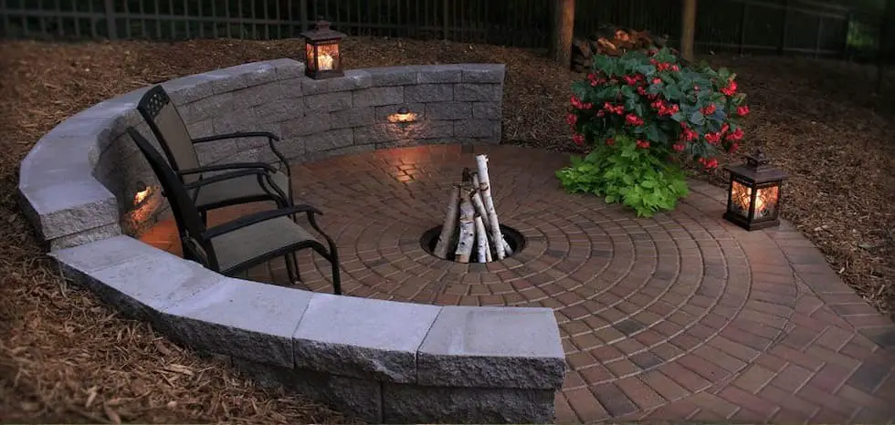 Retaining wall fire pit ideas