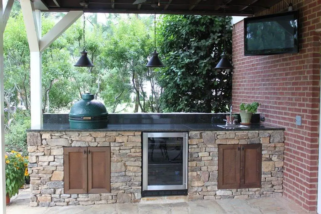 Stone Kitchen With Black Countertop