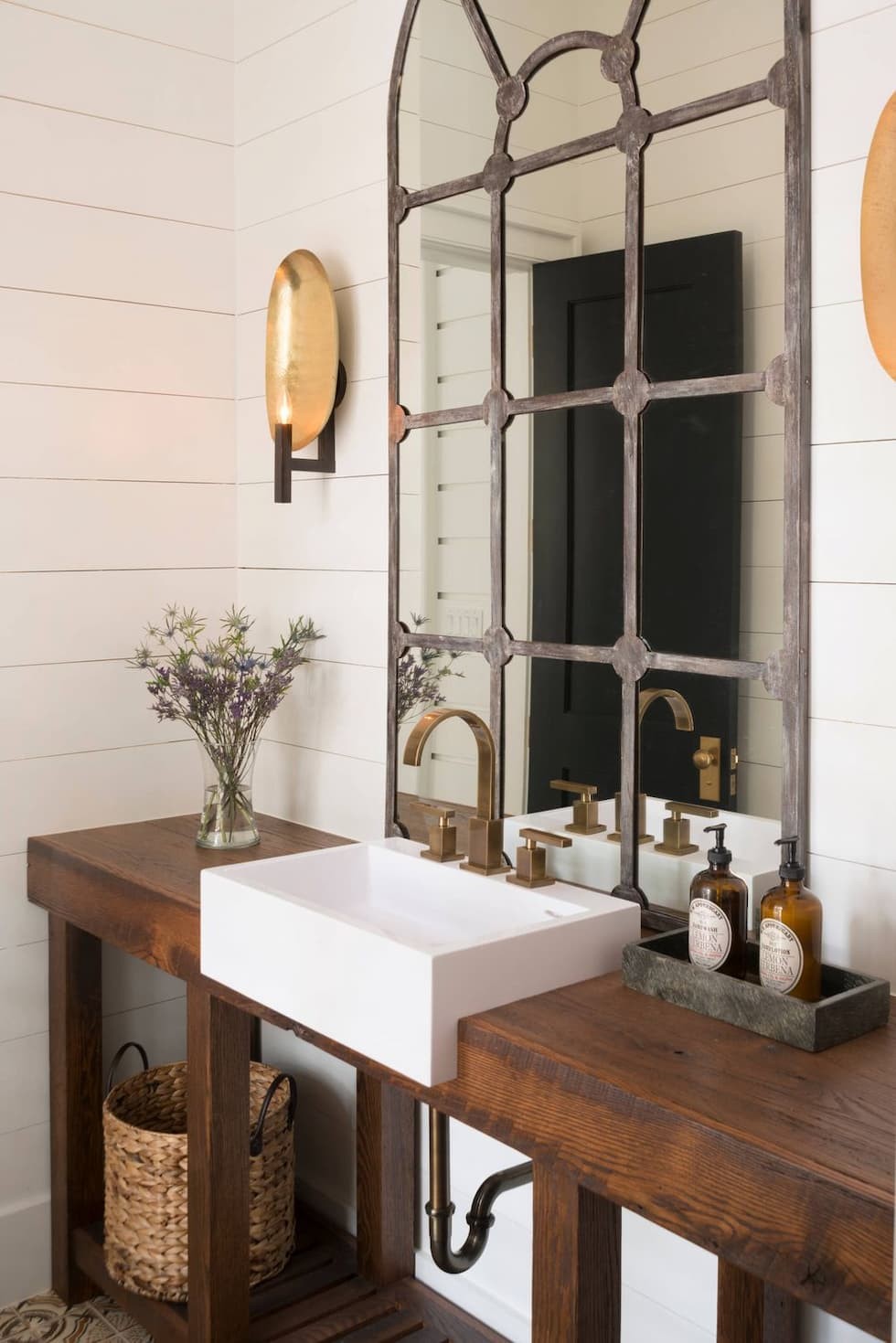 Farmhouse powder room ideas