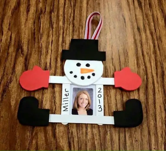 #3. Snowman Picture Frame