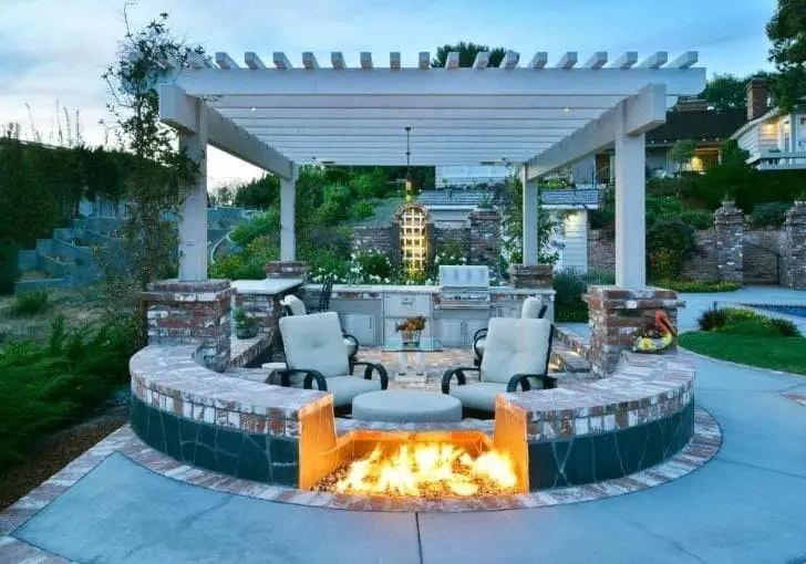 U shaped outdoor kitchen ideas