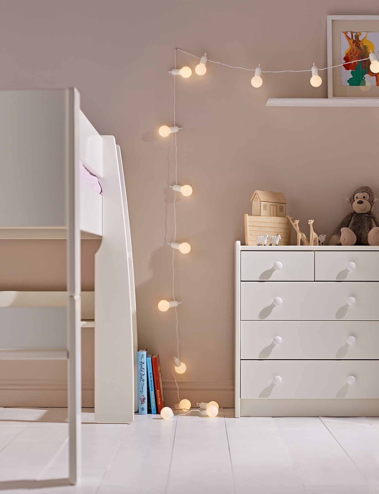 Festoon light children’s room