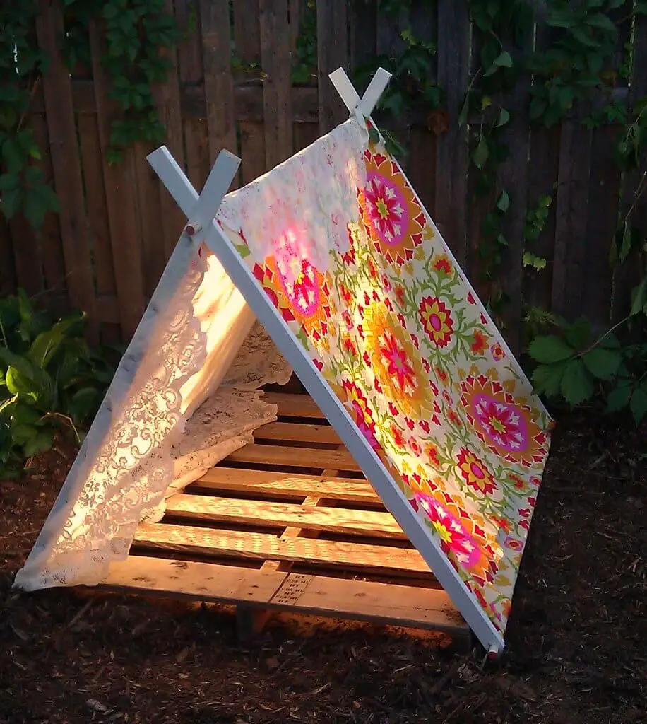 Pallet tent