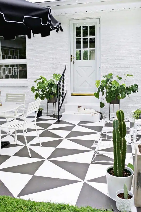 DIY Painted Patio Tile