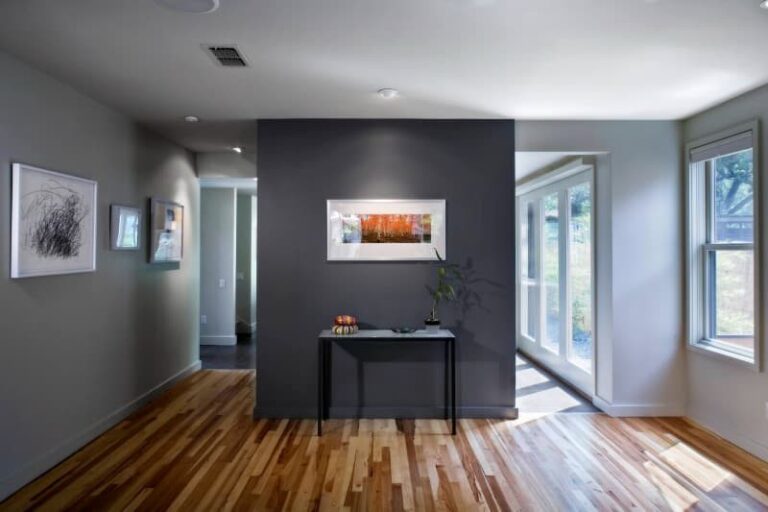 What Color Accent Wall Goes With Gray? (16 Options)