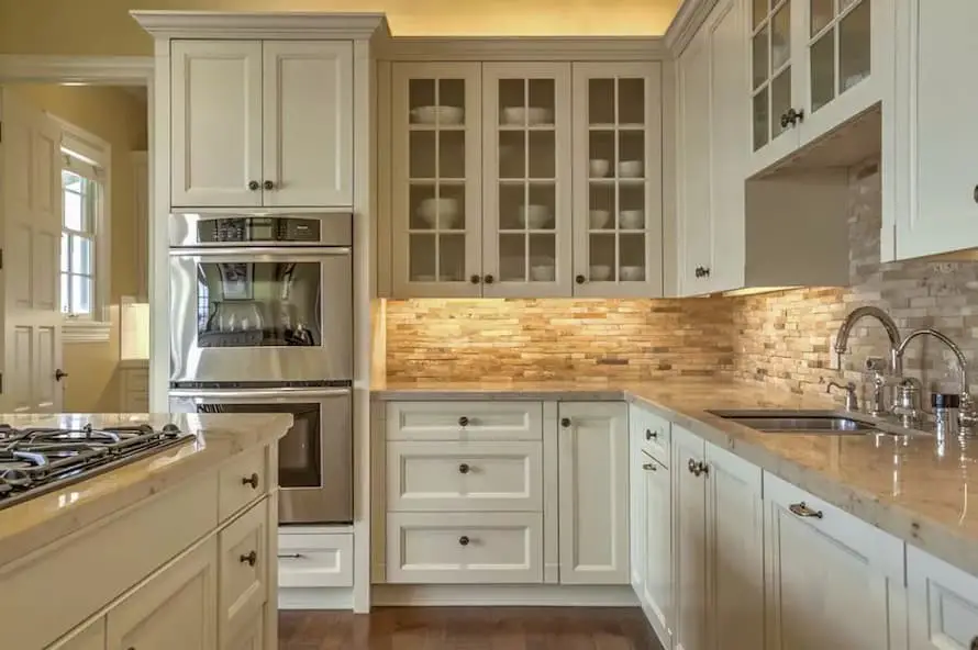 Stacked stone backsplash