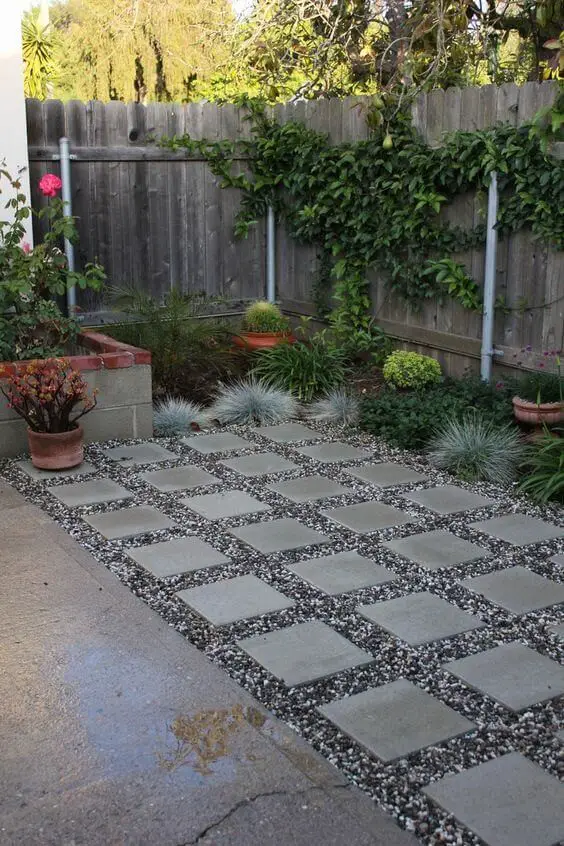 Stone Pavers with Pea Gravel