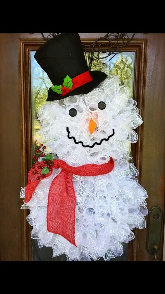 The mesh snowman wreath idea