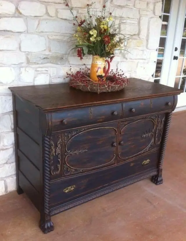 Ranch Painted Dresser