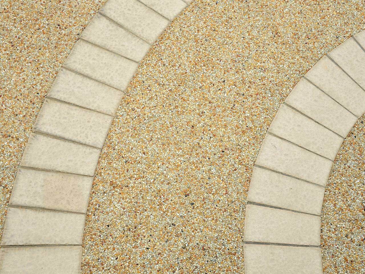 Elegant Pebble Patio Design