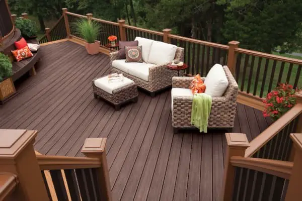 Cool Brown Deck with a Mid-Toned Finish