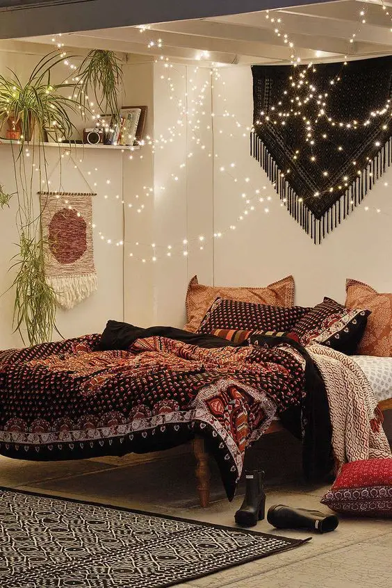 Bedroom string lights ideas