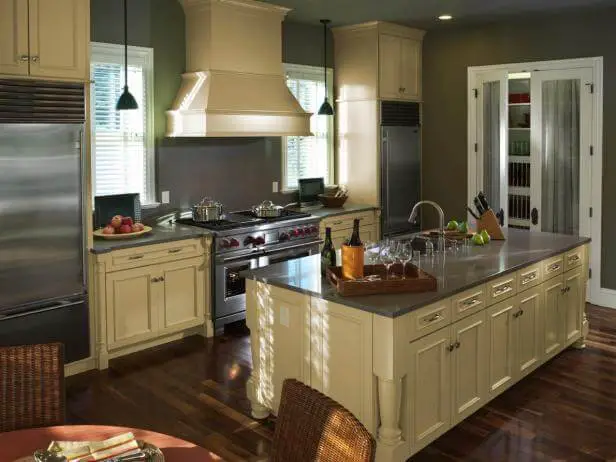 Paint the Kitchen Cabinets