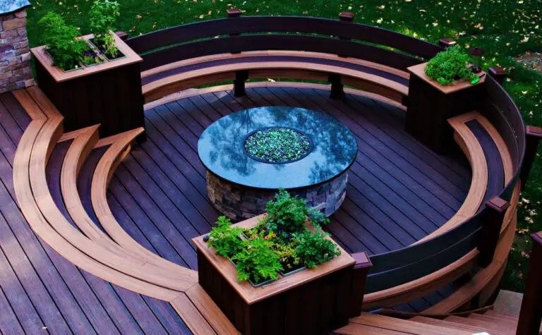 38 Stunning Backyard Seating Ideas To Transform Your Outdoor Space