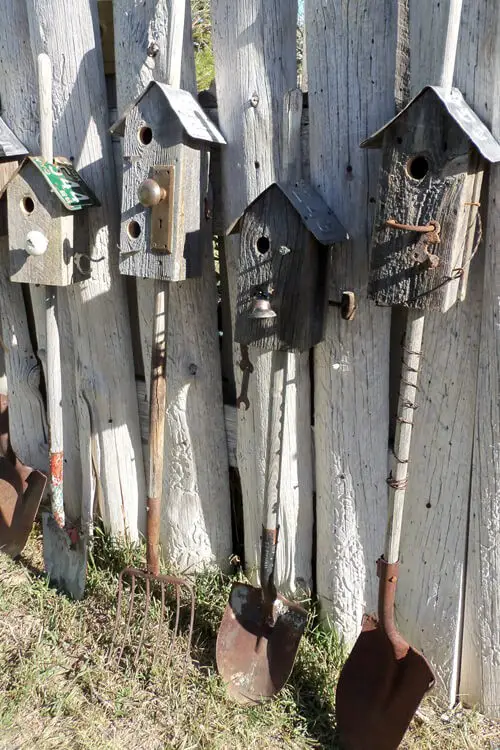 Shovel Birdhouse