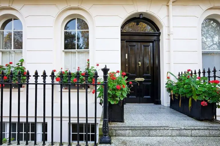 15 Best Front Door Colors For A White House: Insights From Professional Painters