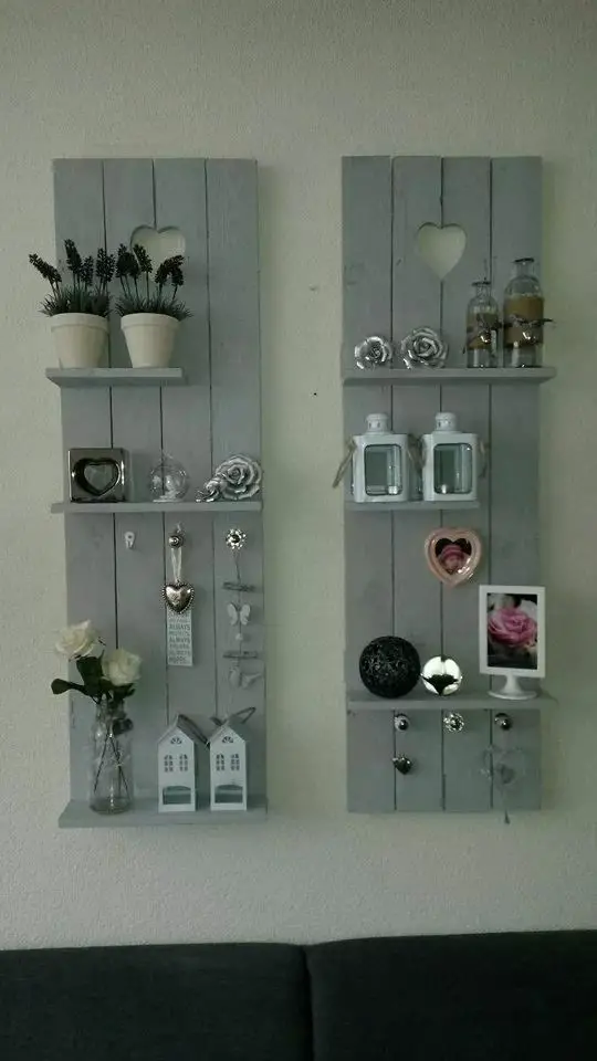 Elegant shelf