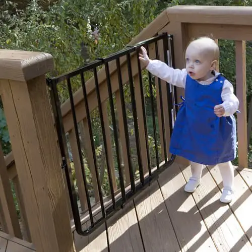 Childproof Deck Gate