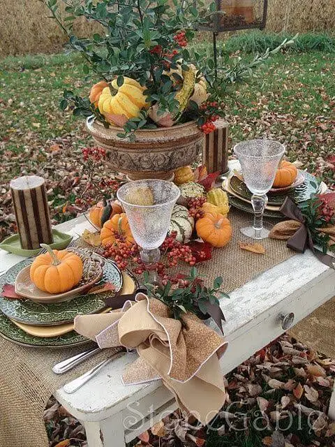 Best Thanksgiving Centerpieces: Decorate A Festive Table This Holiday Season