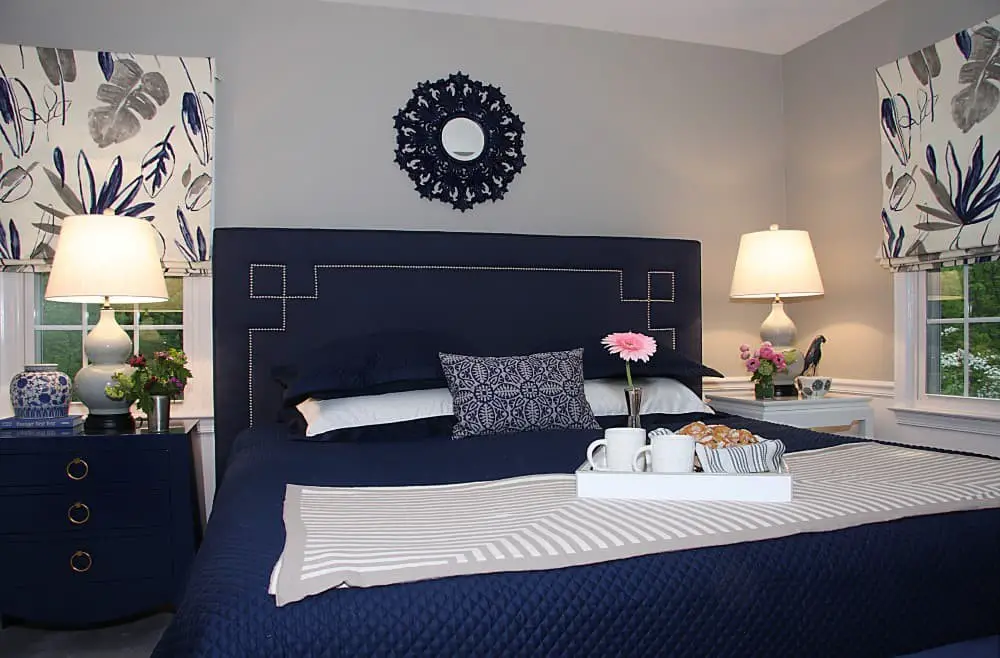 Navy accent walls