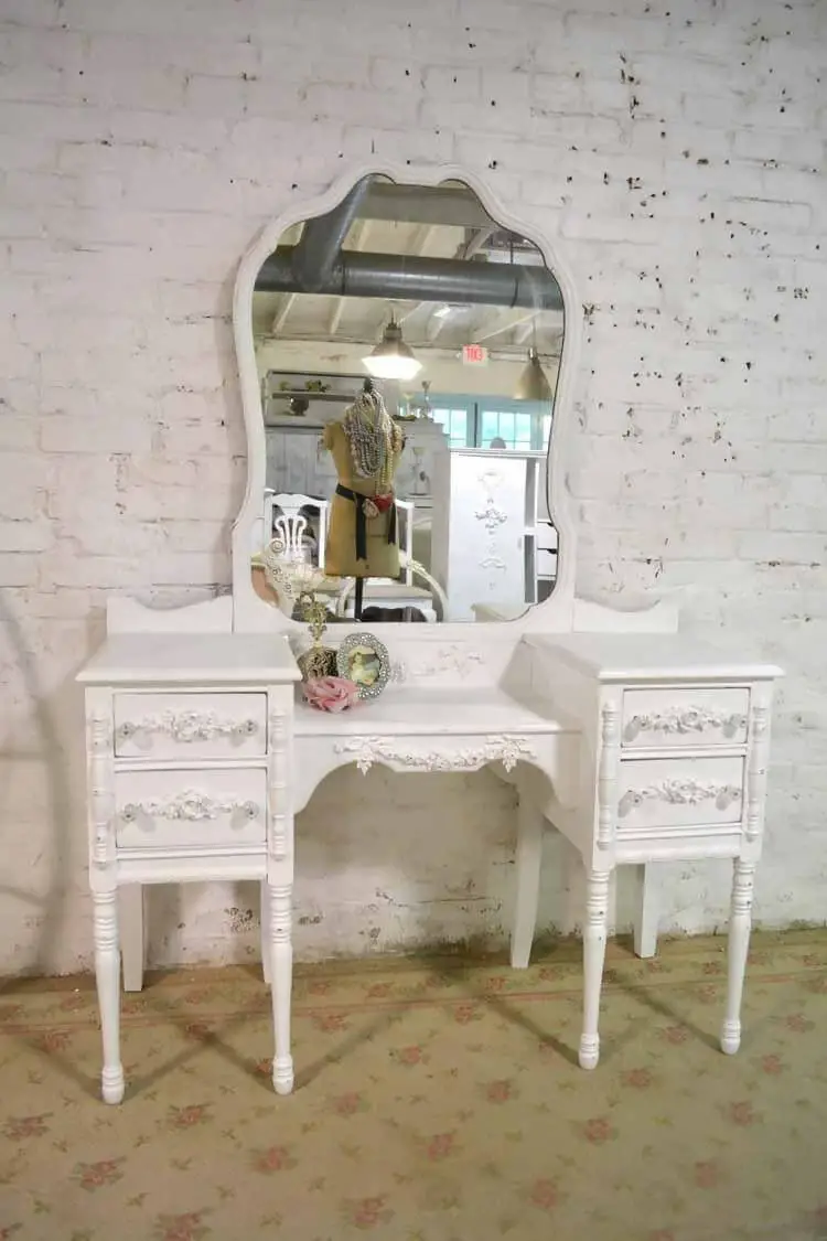 Paint It White For A Shabby Chic Vanity