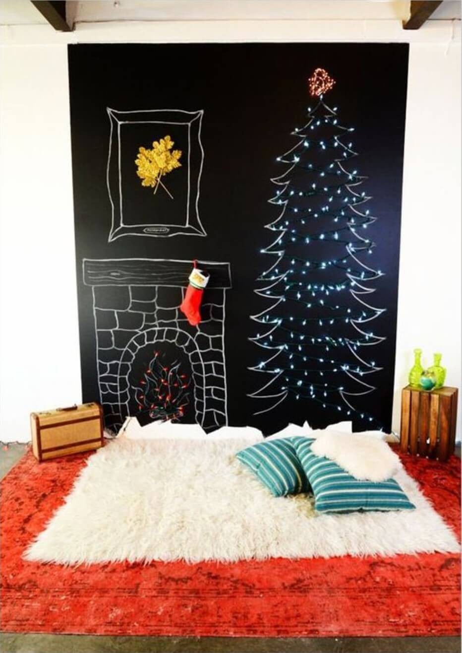 Christmas tree on the chalk board