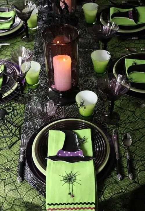 19-23. Elegant Halloween Table Settings